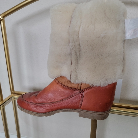 Vintage La Canadienne Shearling Lined Foldover Boots Women's Sz 7.5 Sheepskin - Picture 11 of 12